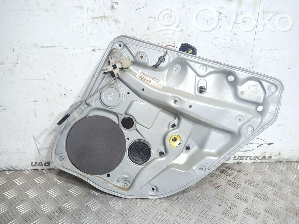 Volkswagen Golf IV Mechanizm podnoszenia szyby tylnej bez silnika 