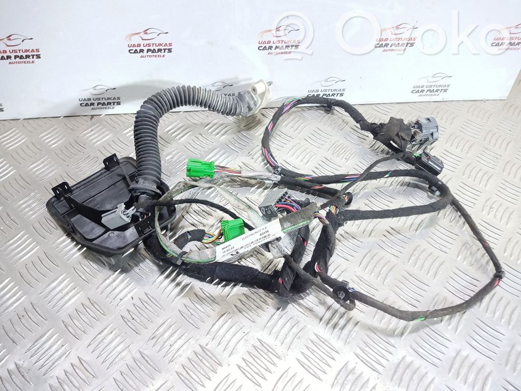 Volvo XC90 Cableado de puerta delantera 