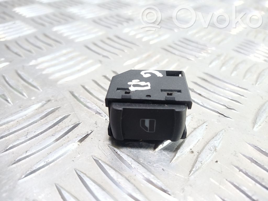 Skoda Octavia Mk1 (1U) Electric window control switch 