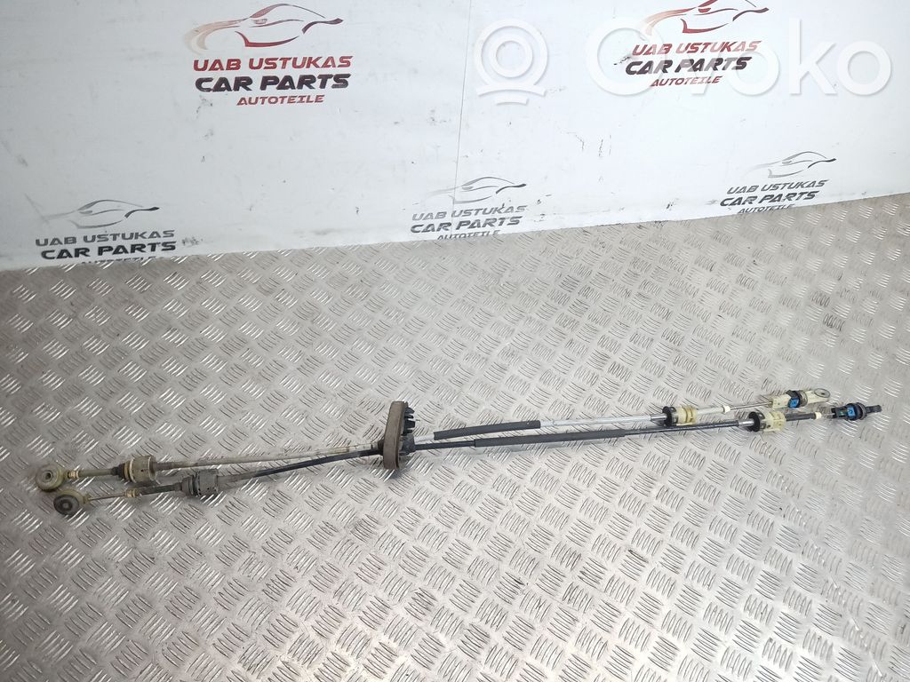 Opel Insignia A Gear shift cable linkage 