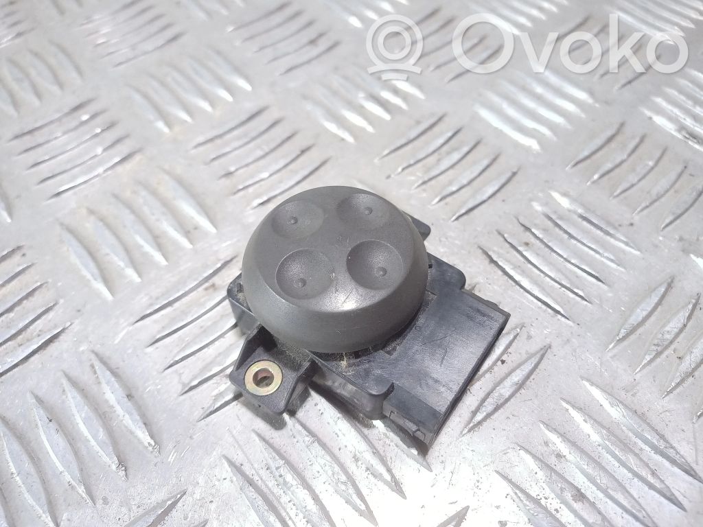 Interruptor de control del asiento   8E0959777
