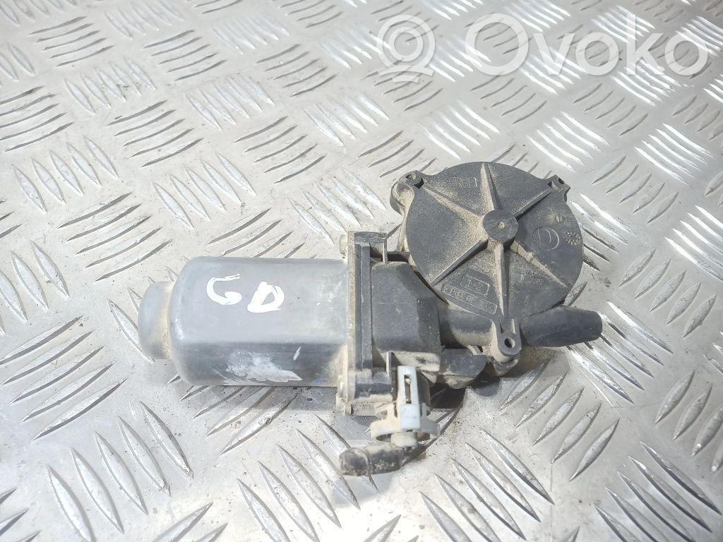 Nissan Almera Tino Silniczek podnoszenia szyby drzwi tylnych 