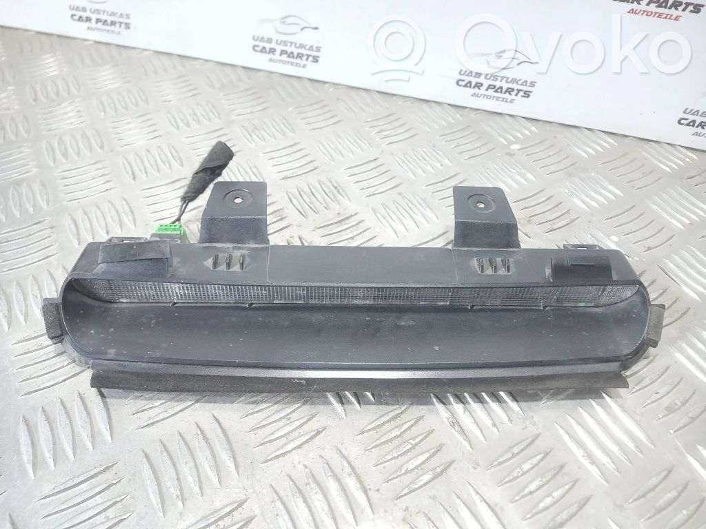 Volvo S40, V40 Third/center stoplight 