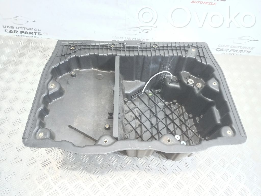 BMW 1 E82 E88 Trunk bottom trim panel 