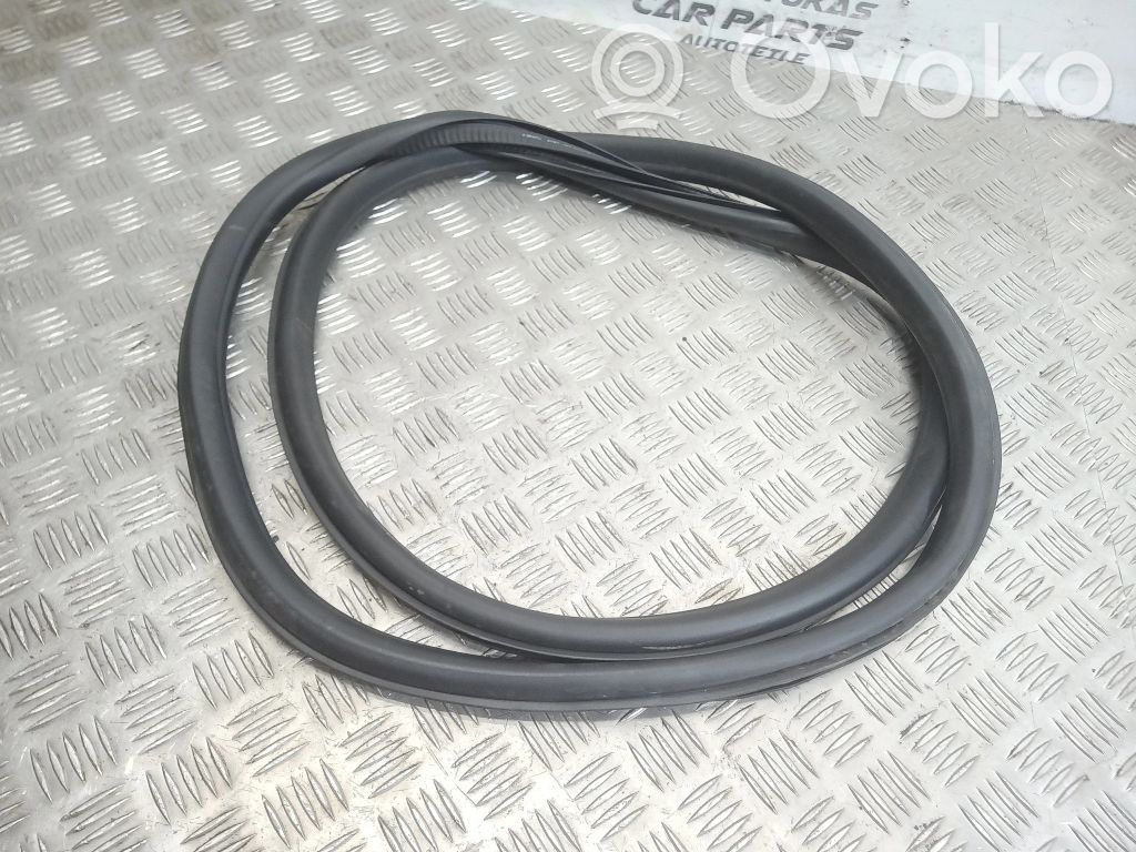 Opel Astra J Junta de goma de puerta trasera (carrocería) 
