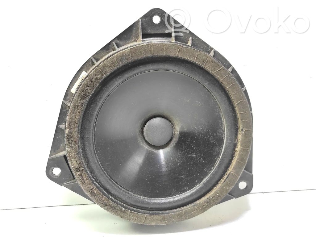 Toyota Corolla Verso E121 Etuoven kaiutin 