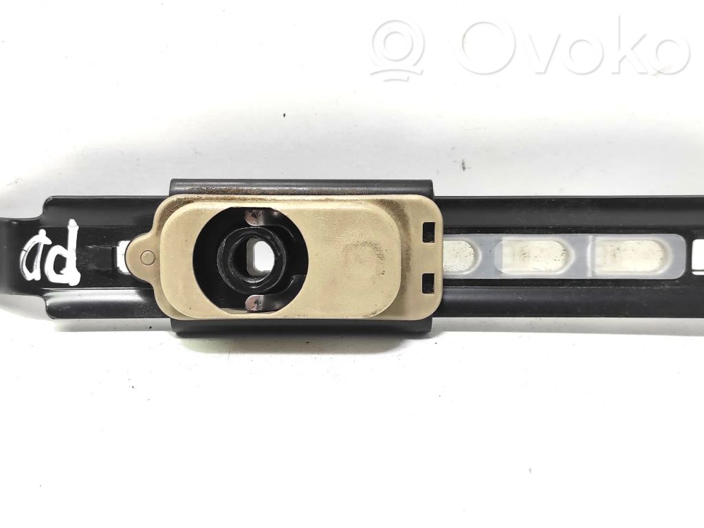 Toyota Corolla Verso E121 Sicherheitsgurt-Einstellschiene 