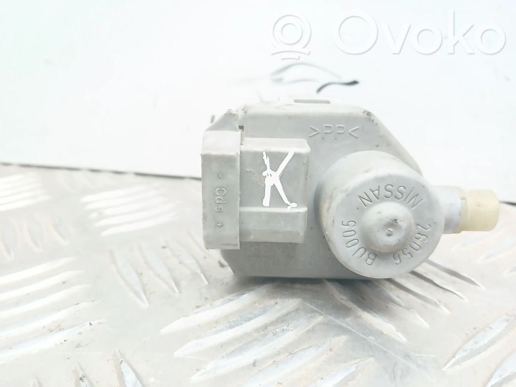 Nissan Almera Tino Headlight level adjustment motor 