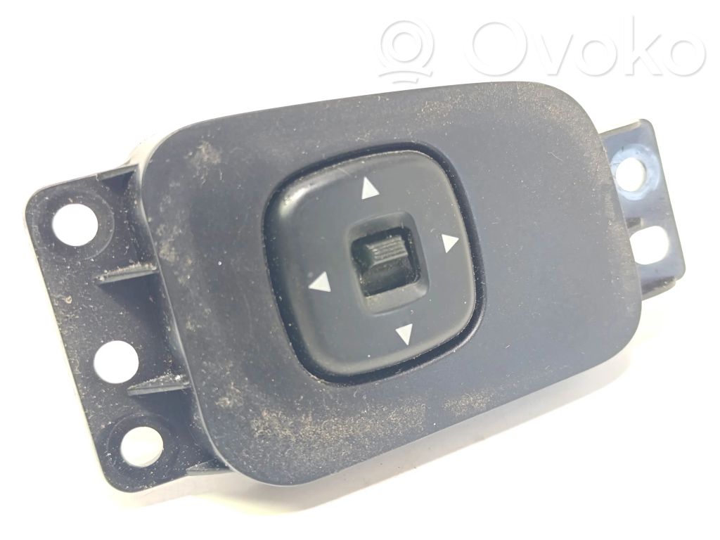 Mazda MPV II LW Wing mirror switch 