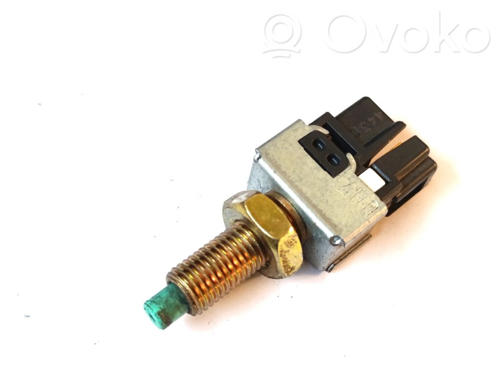 Mazda MPV II LW Brake pedal sensor switch 