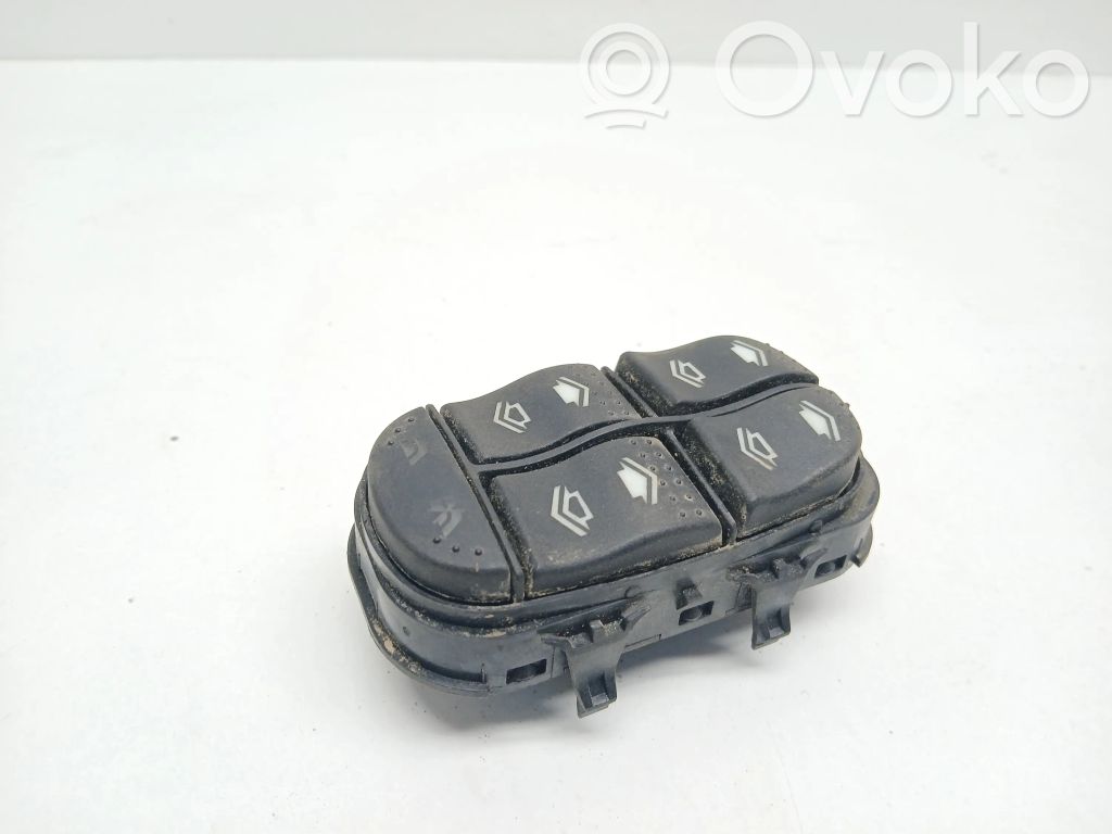 Ford Focus Electric window control switch 