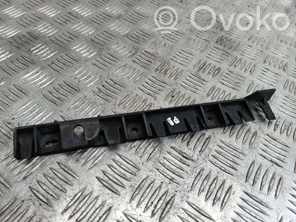 BMW 1 E81 E87 Kita slenkscių/ statramsčių apdailos detalė 