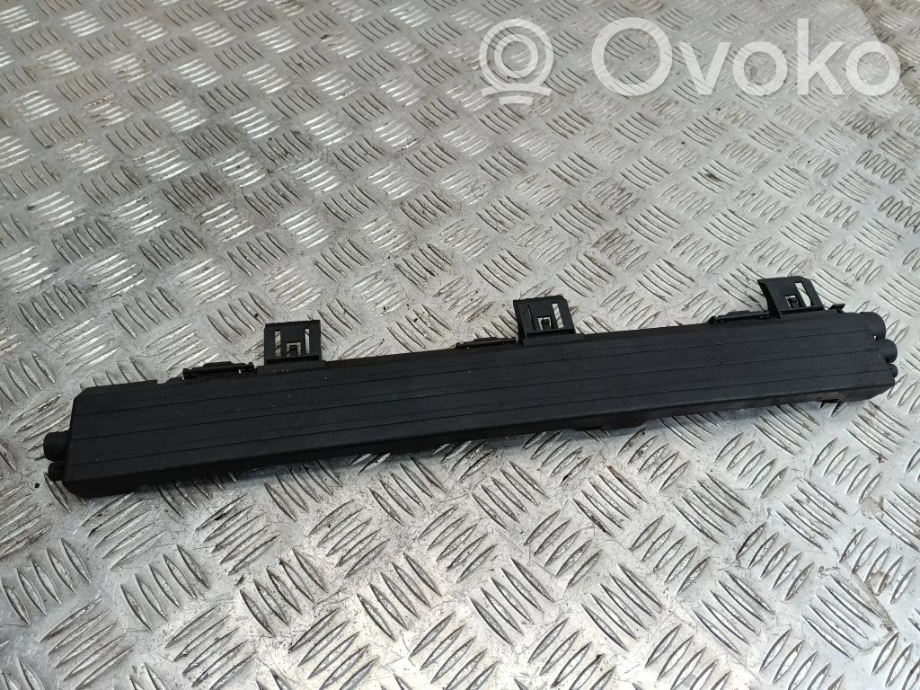 BMW 1 E81 E87 Other engine bay part 