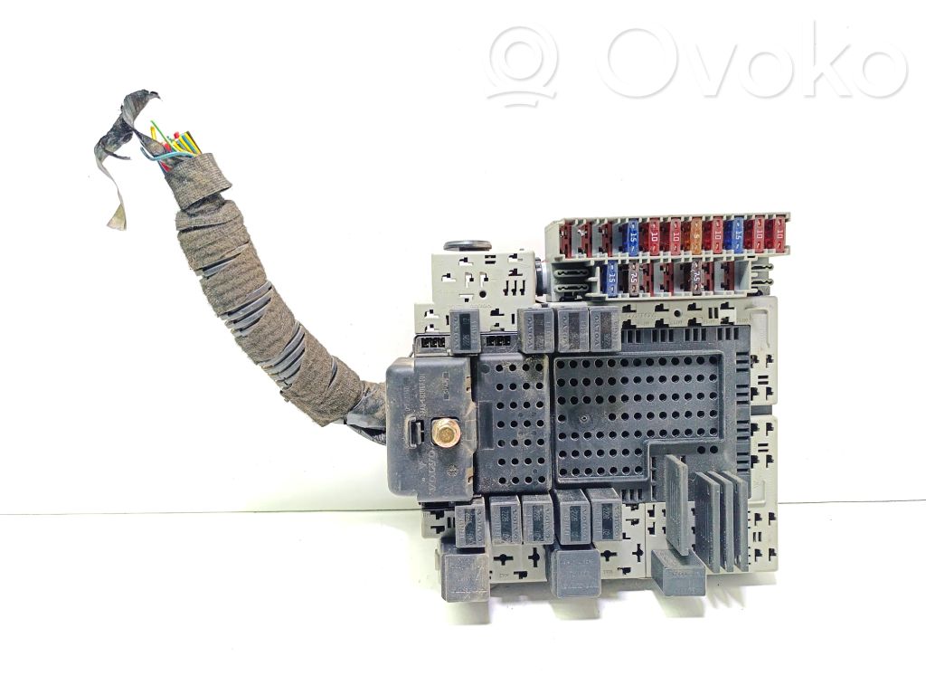 Volvo S60 Fuse module 