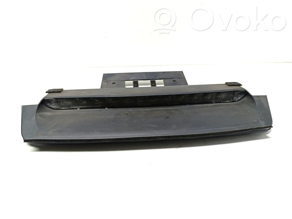 Volvo S60 Third/center stoplight 