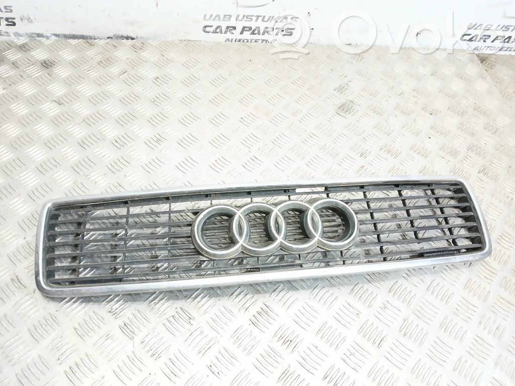 Audi 100 S4 C4 Etupuskurin ylempi jäähdytinsäleikkö 