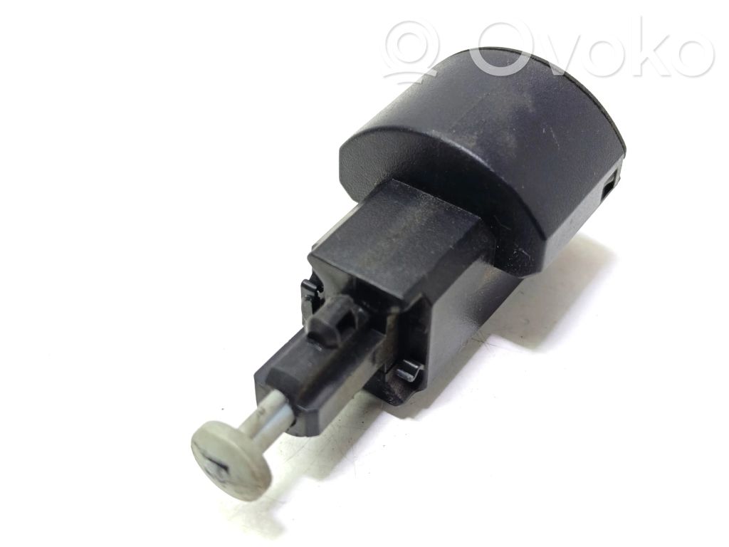 Opel Zafira A Brake pedal sensor switch 