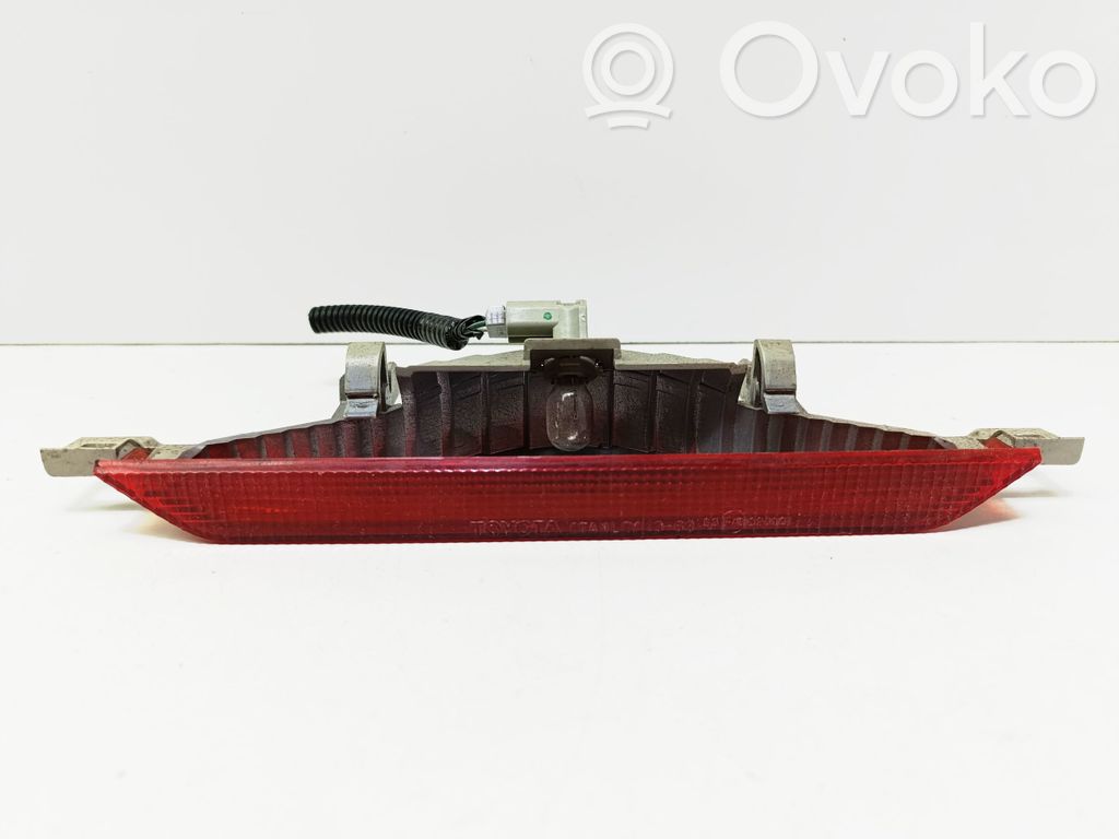 Toyota Avensis Verso Third/center stoplight 