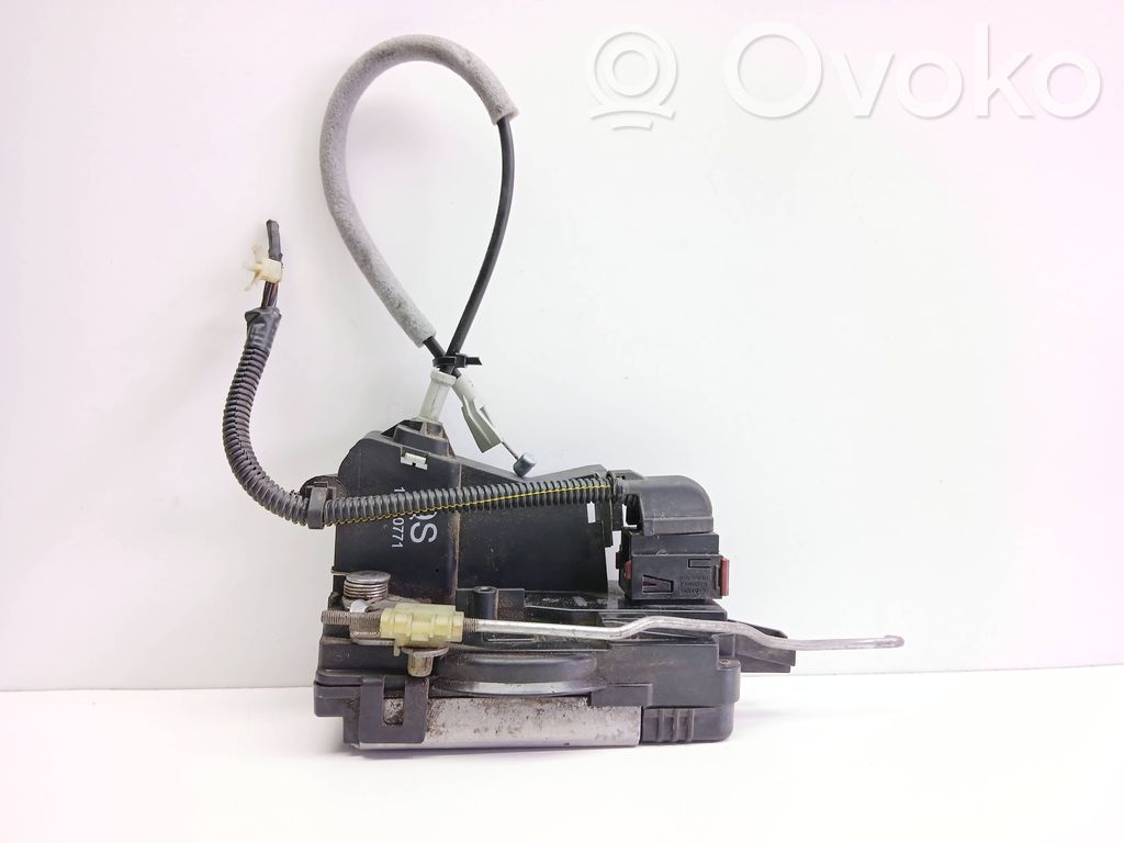 Opel Vectra C Etuoven lukko 