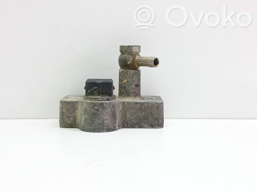Audi A6 S6 C4 4A Air pressure sensor 