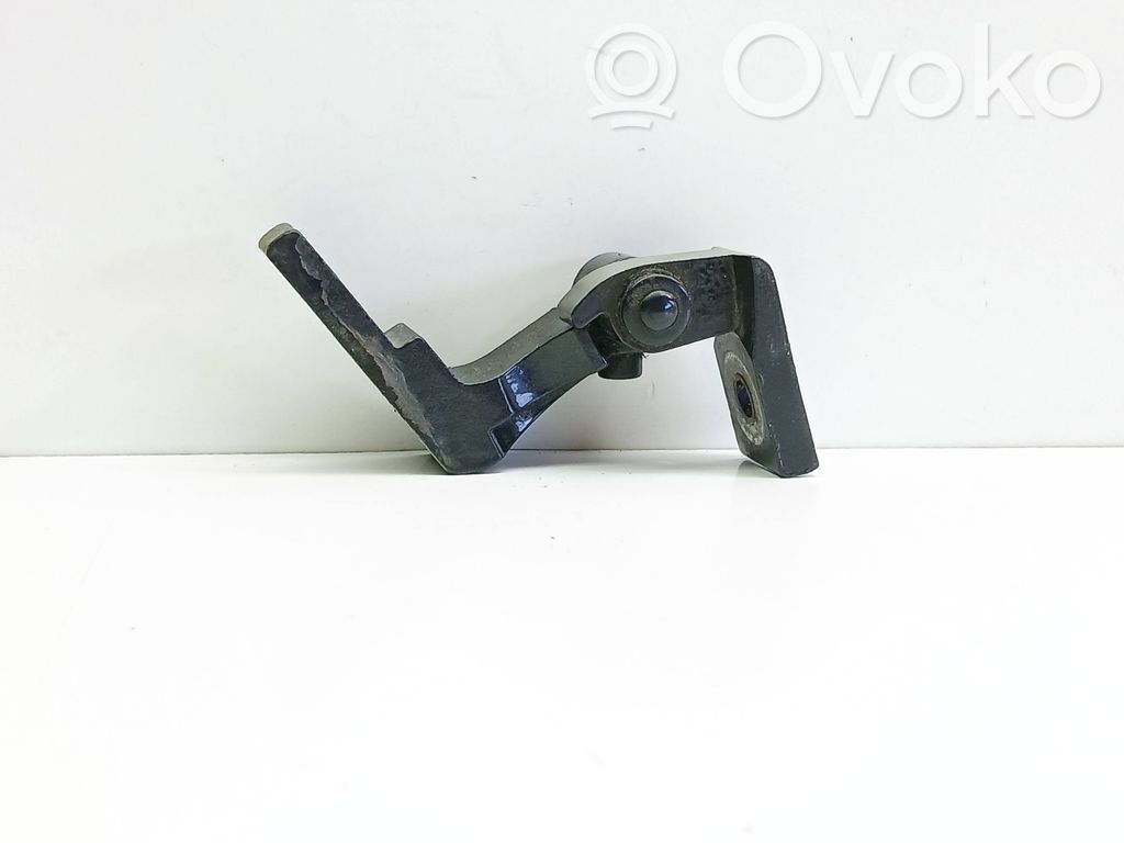 Front door upper hinge