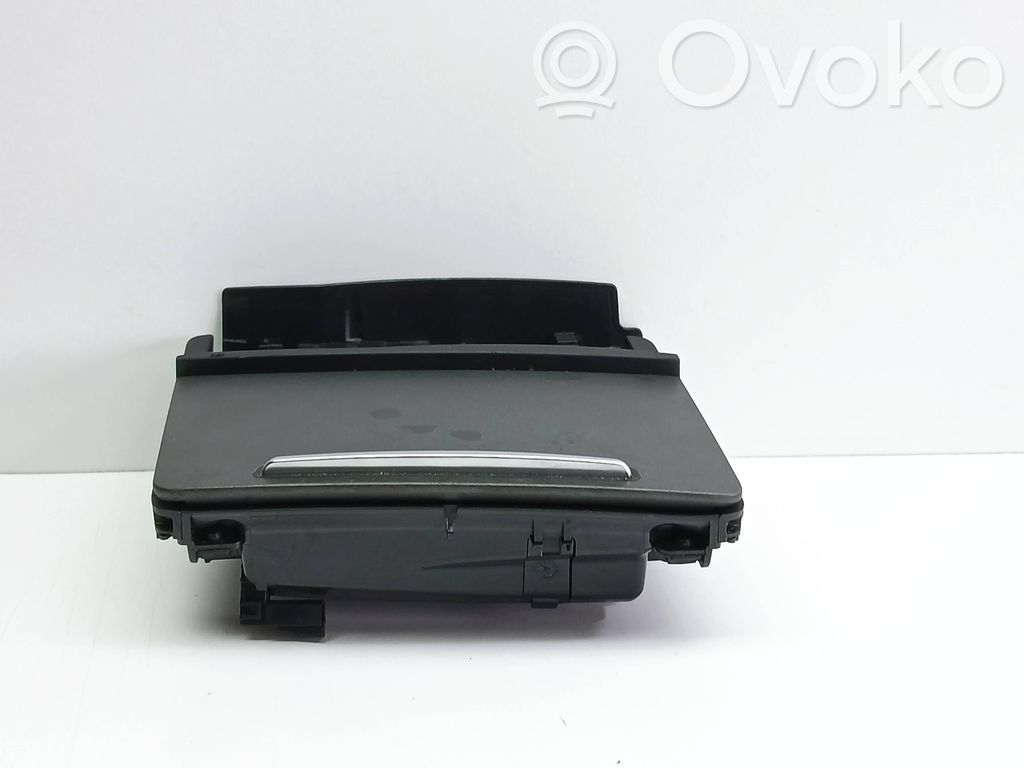 Ashtray (front)   4F1857951A,3059