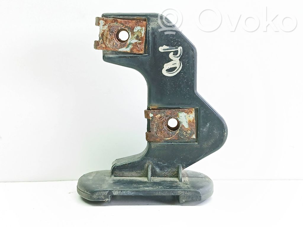 BMW 5 E39 Front bumper mounting bracket 