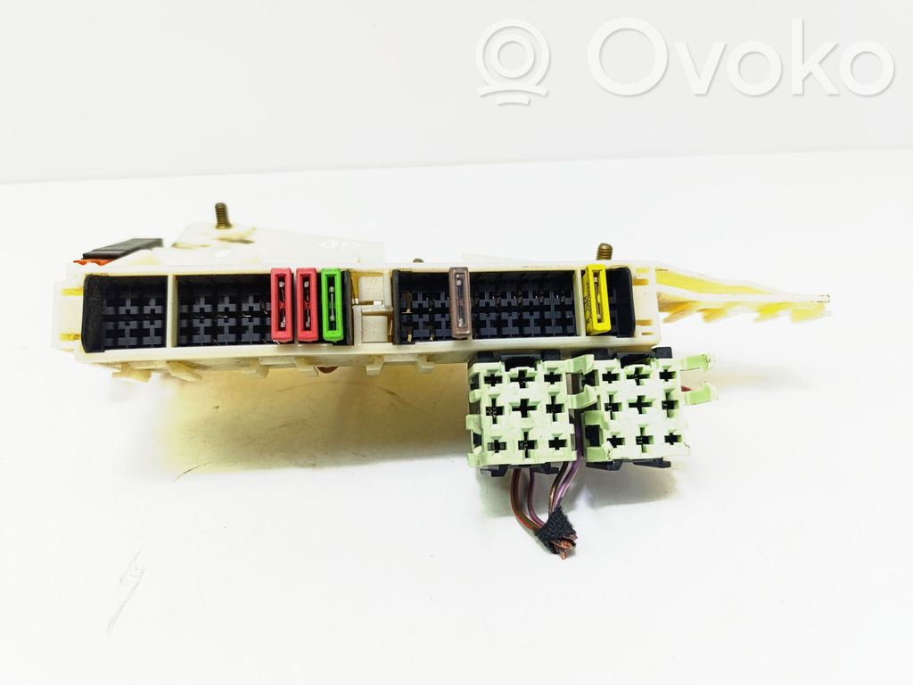Fuse module   8371884