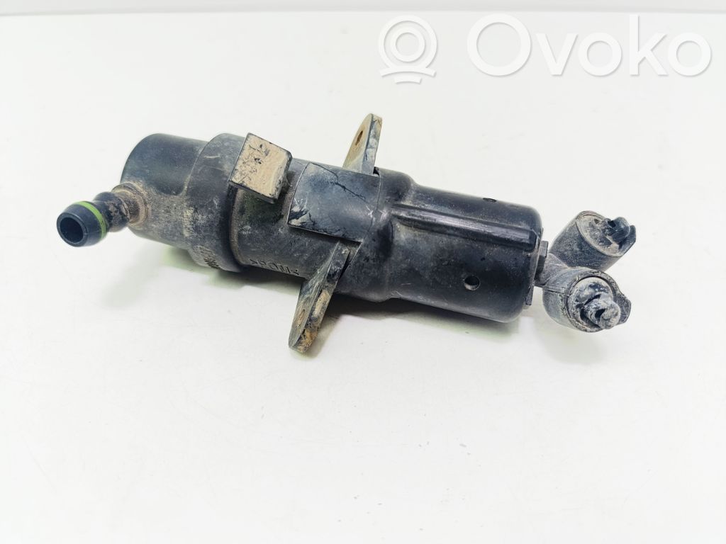 BMW 7 E65 E66 Headlight washer spray nozzle 