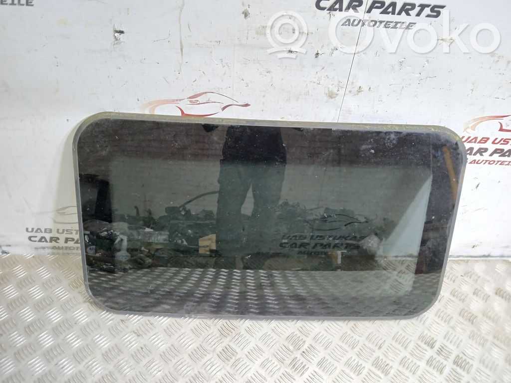 Audi A4 S4 B5 8D Sunroof glass 