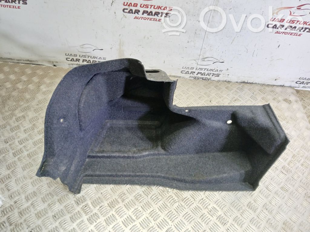 BMW 1 E82 E88 Apatinis, bagažinės šono, apdailos skydas 