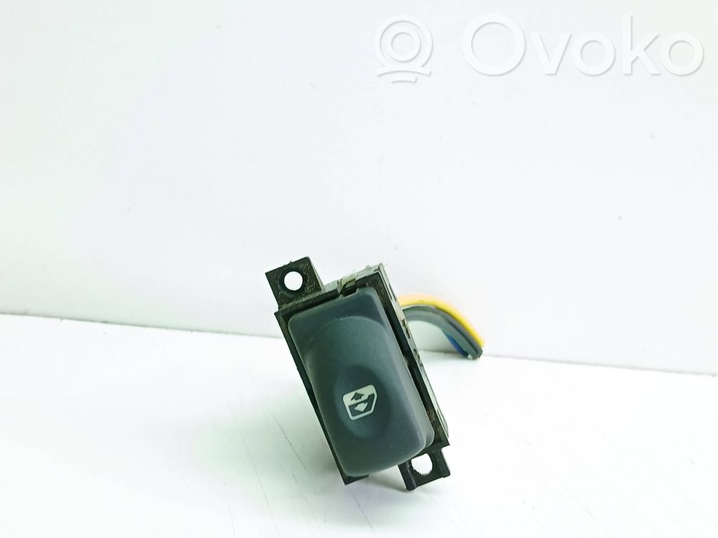 Renault Laguna I Electric window control switch 