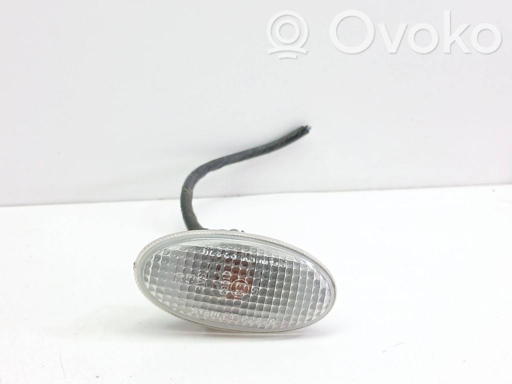 Mazda 3 I Front fender indicator light 