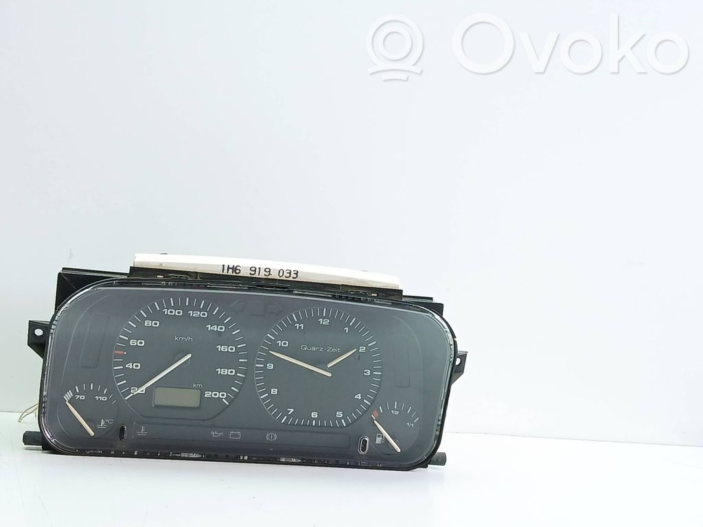 Volkswagen Golf III Speedometer (instrument cluster) 