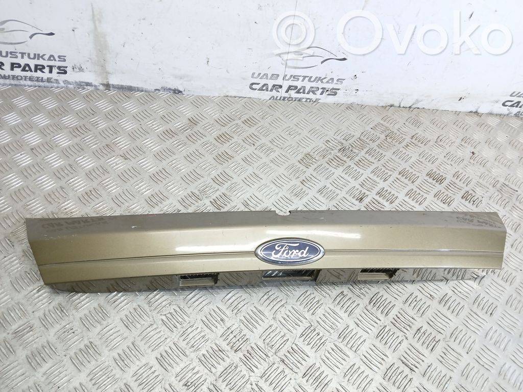 Ford Fiesta Éclairage de plaque d'immatriculation 