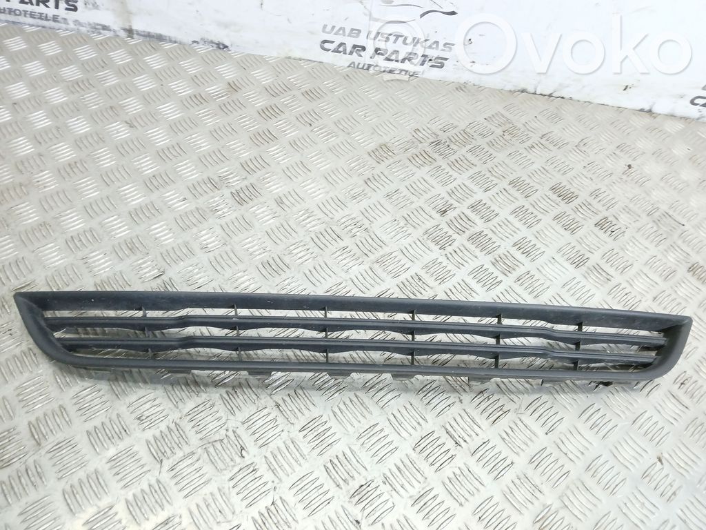 Ford Fiesta Grille inférieure de pare-chocs avant