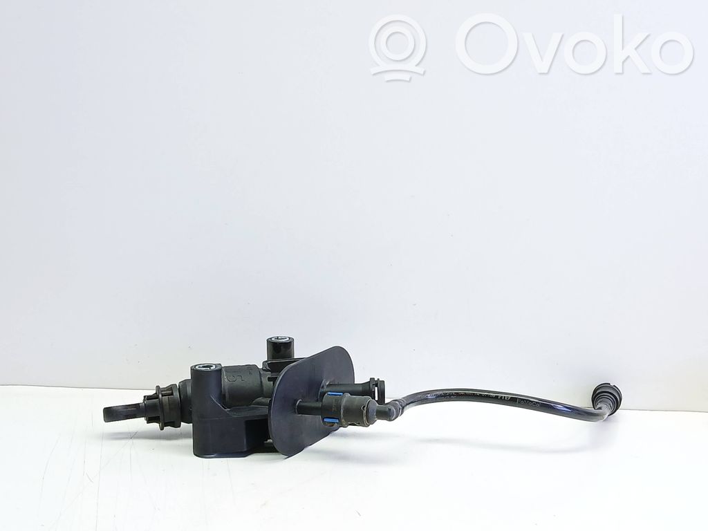 Ford Fiesta Clutch master cylinder 