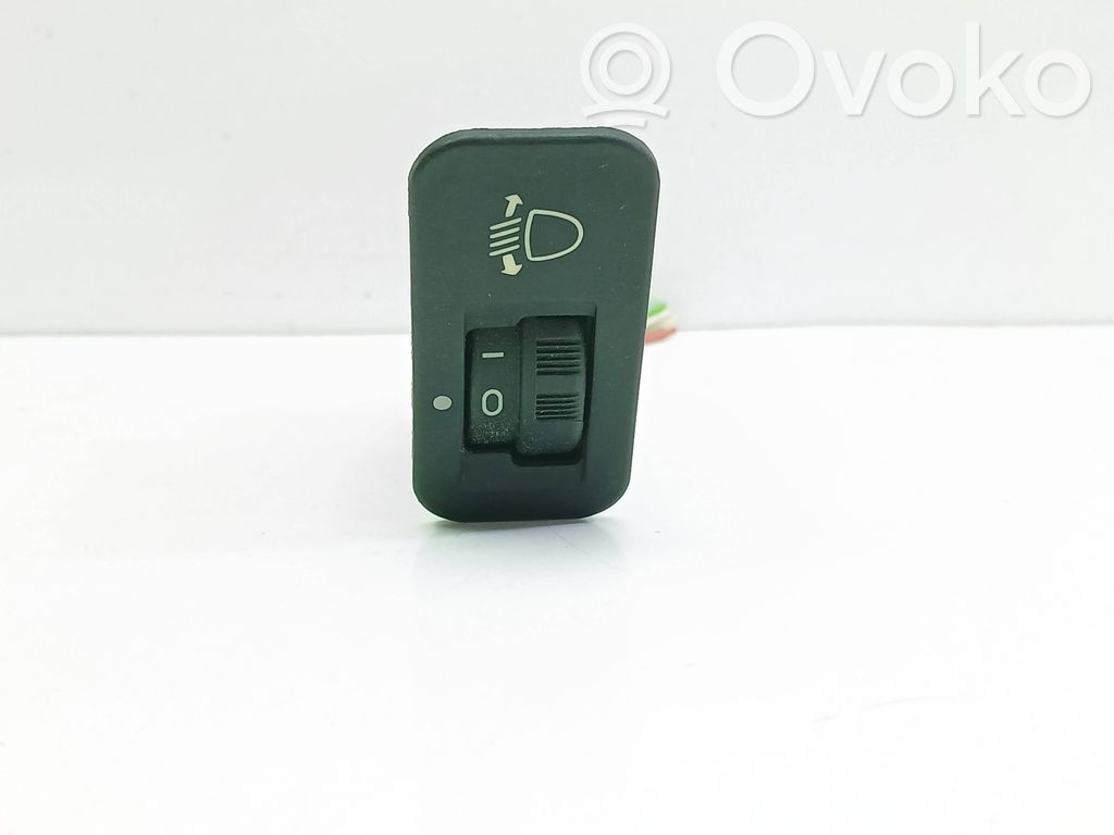 Peugeot 206 Headlight level height control switch 