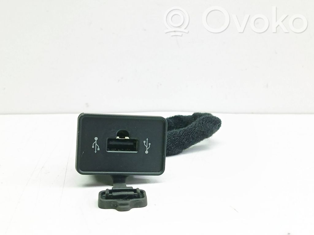 Fiat Grande Punto Enchufe conector USB 