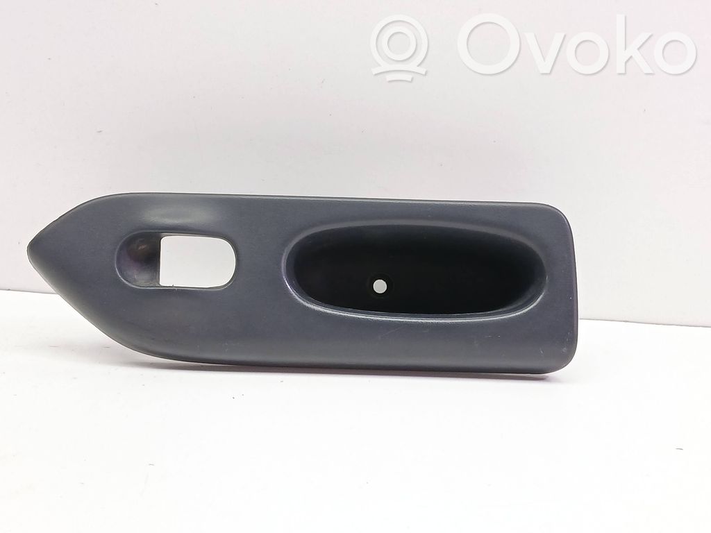 Renault Laguna II Rear door window switch trim 
