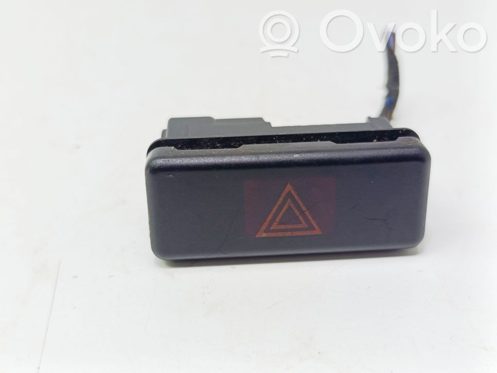 Hazard light switch   8350947