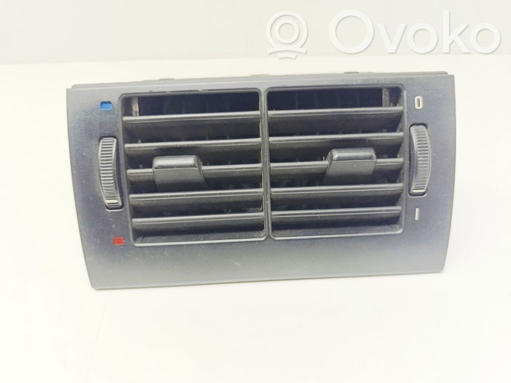 BMW 5 E39 Rear air vent grill 