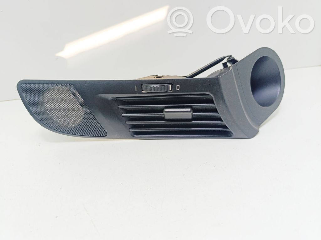 BMW 5 E39 Boczna kratka nawiewu deski rozdzielczej 