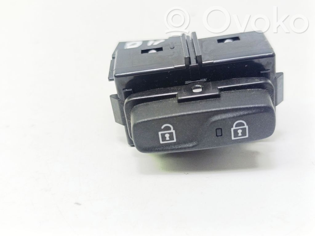 Central locking switch button   31318989