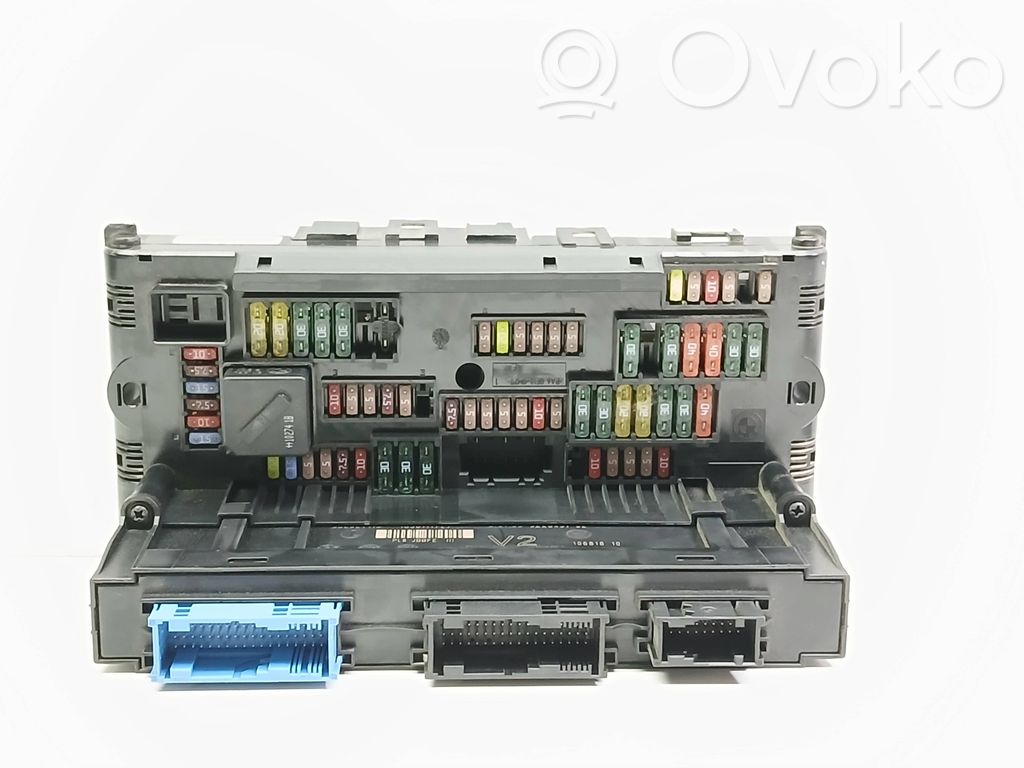 BMW 5 F10 F11 Saugiklių blokas 
