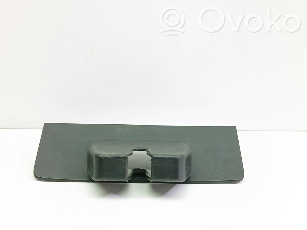Volvo XC60 Tailgate/boot lid lock trim 