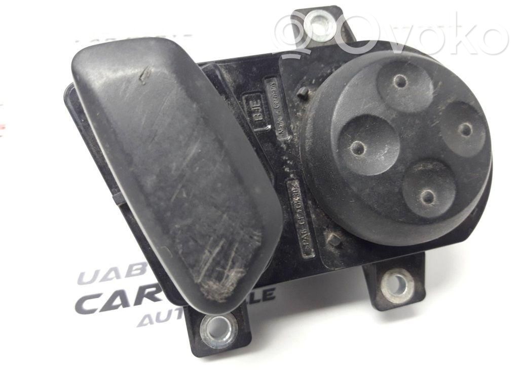 Interruptor de control del asiento   3C0959778
