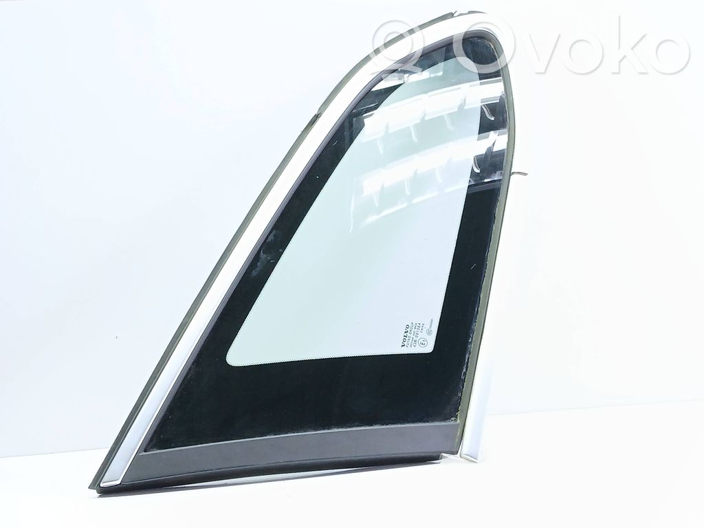 Volvo V60 Rear side window 