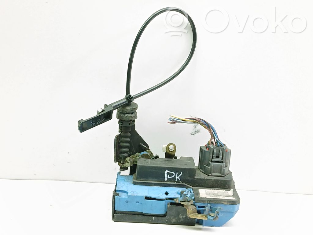 Serrure de porte avant   8650544