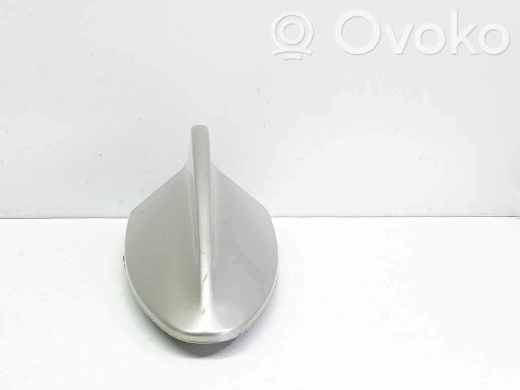 Osłona anteny dachowej GPS   9205867